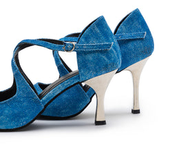 Zapatos de baile Orion con vaqueros azules