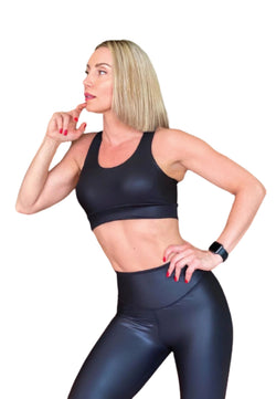 181 Single Crossed Sport Bra in black with a leather look